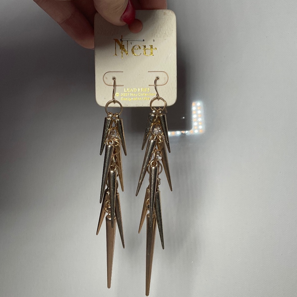 2007 Neu Collection gold spikes dangle earrings